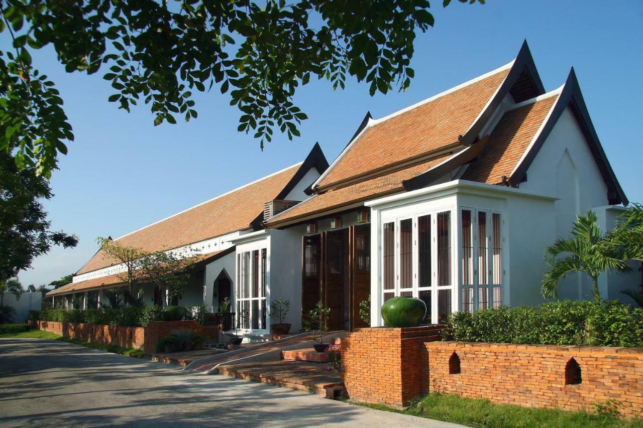 Tharaburi Resort Сукотаи Экстерьер фото